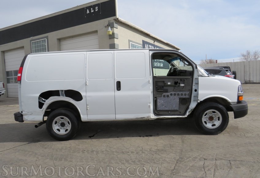 2020 Chevrolet Express Cargo Van - Image 11