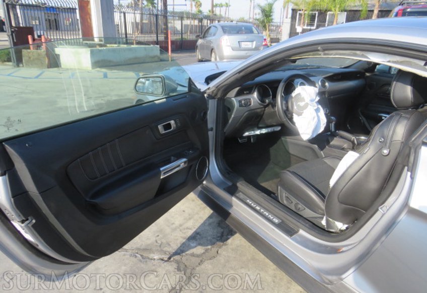 2020 Ford Mustang - Image 19