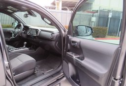 2021 Toyota Tacoma 4WD - Image 21