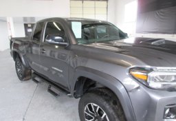 2021 Toyota Tacoma - Image 14