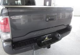 2021 Toyota Tacoma - Image 32