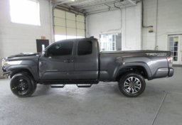 2021 Toyota Tacoma - Image 10