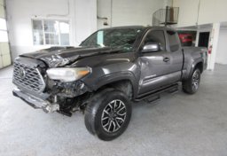 2021 Toyota Tacoma - Image 4