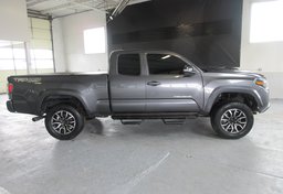 2021 Toyota Tacoma - Image 11