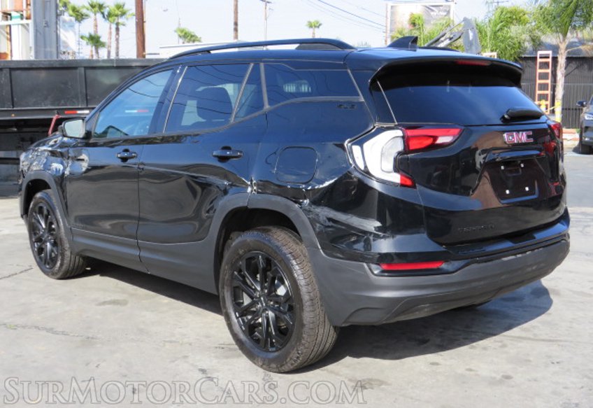 2020 GMC Terrain - Image 8