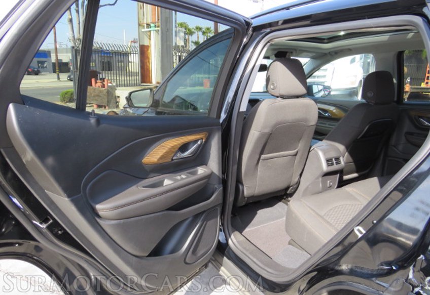 2020 GMC Terrain - Image 22
