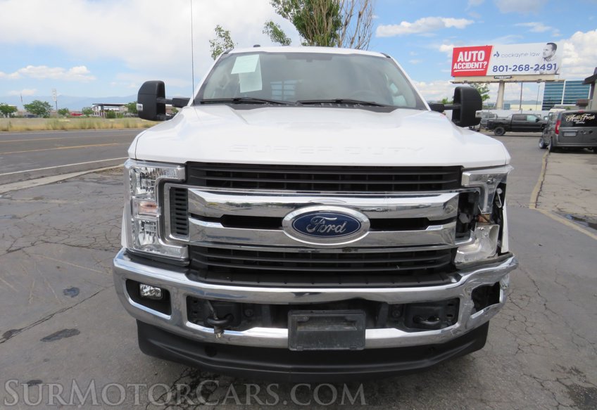 2019 Ford Super Duty F-350 SRW - Image 11