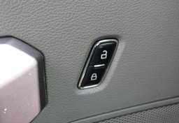 2019 Ford Super Duty F-350 SRW - Image 52