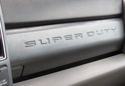 2019 Ford Super Duty F-350 SRW - Image 57