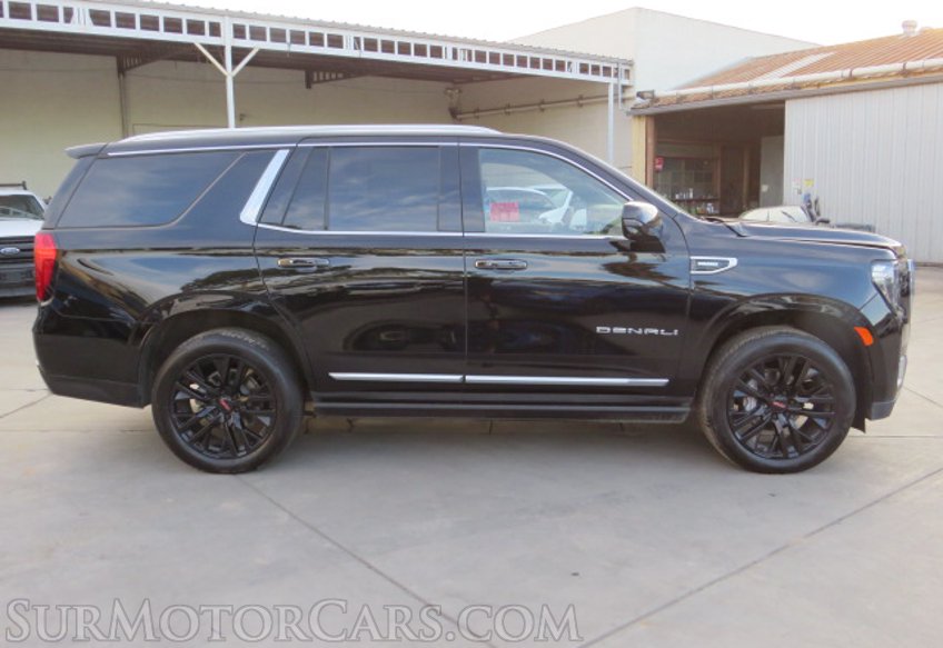 2023 GMC Yukon - Image 6