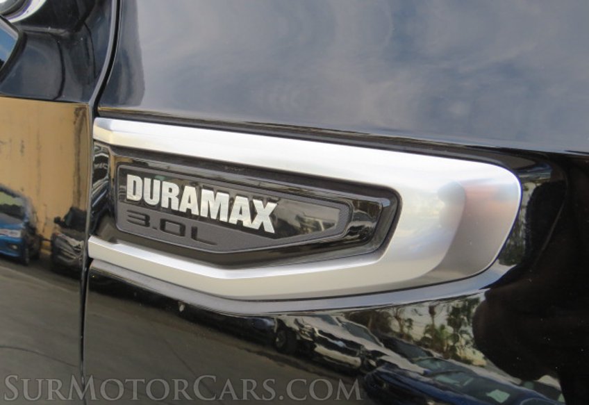 2023 GMC Yukon - Image 21