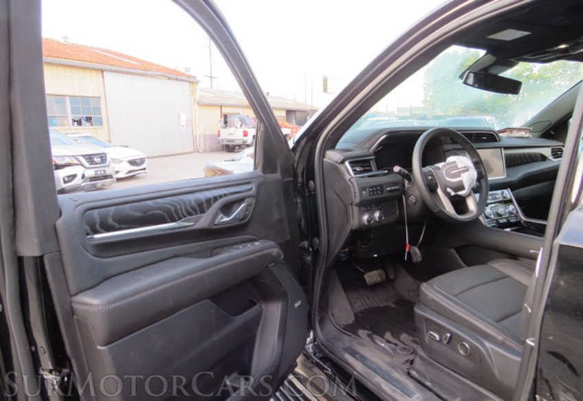 2023 GMC Yukon - Image 24