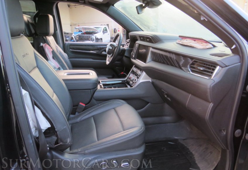 2023 GMC Yukon - Image 31