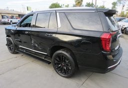 2023 GMC Yukon - Image 9