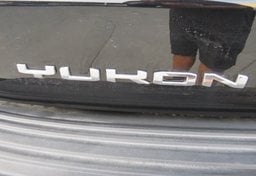 2023 GMC Yukon - Image 19