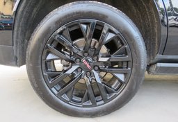 2023 GMC Yukon - Image 23