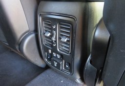 2017 Dodge Durango - Image 47