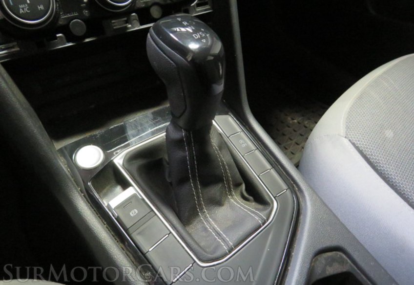 2023 Volkswagen Taos - Image 41