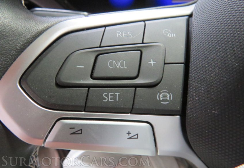 2023 Volkswagen Taos - Image 32