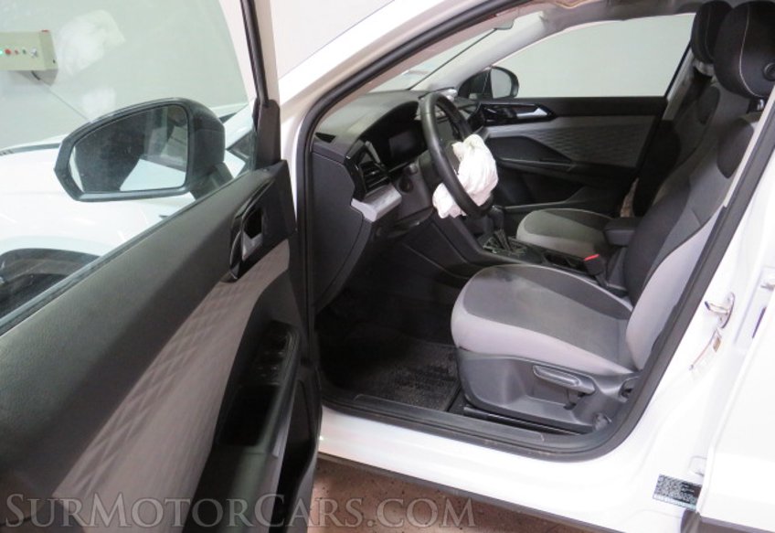 2023 Volkswagen Taos - Image 23