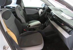 2023 Volkswagen Taos - Image 22