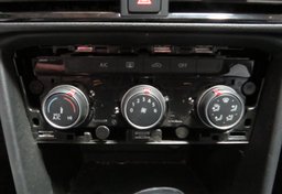 2023 Volkswagen Taos - Image 33