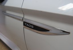 2023 Volkswagen Taos - Image 17