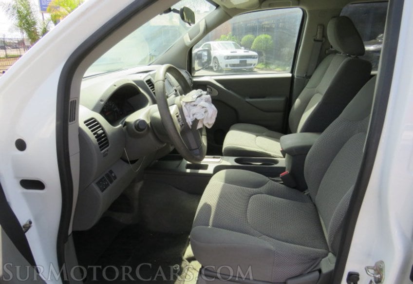 2017 Nissan Frontier - Image 26