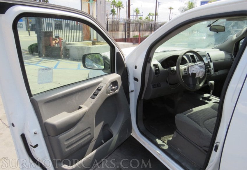 2017 Nissan Frontier - Image 20