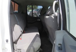 2017 Nissan Frontier - Image 29