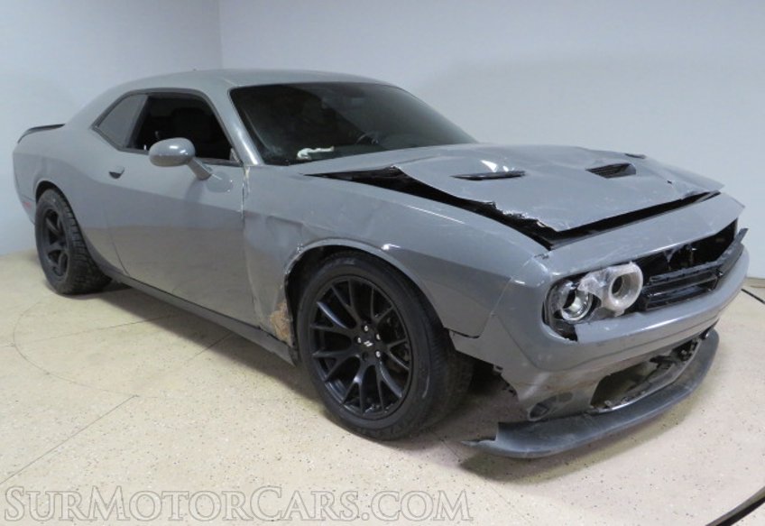 2019 Dodge Challenger - Image 2