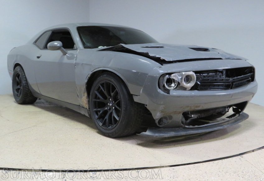 2019 Dodge Challenger - Image 4