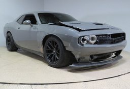 2019 Dodge Challenger - Image 4
