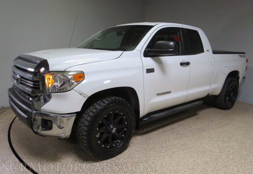 2017 Toyota Tundra - Image 2