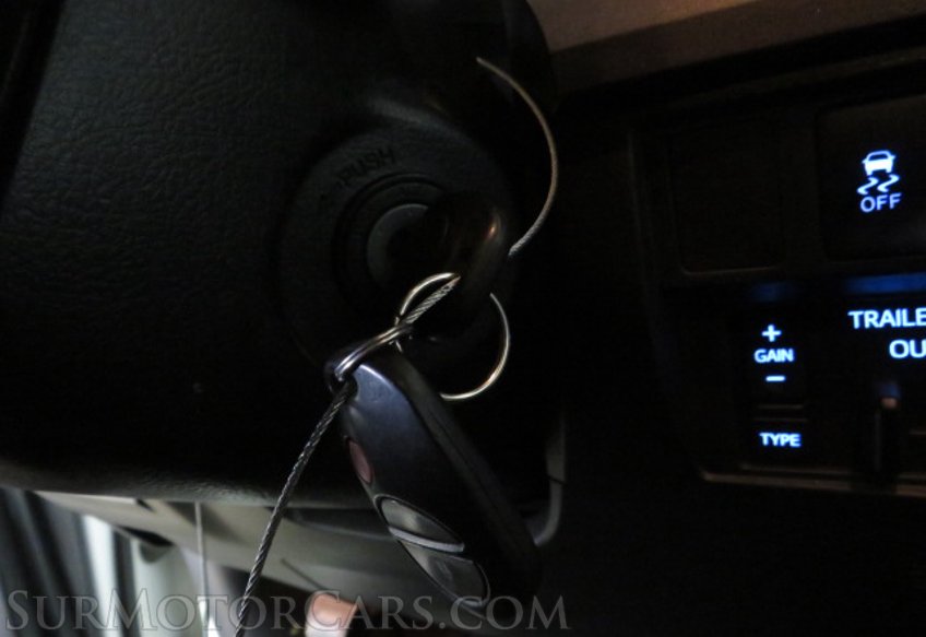 2017 Toyota Tundra - Image 38