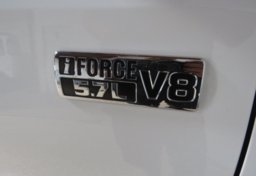 2017 Toyota Tundra - Image 19