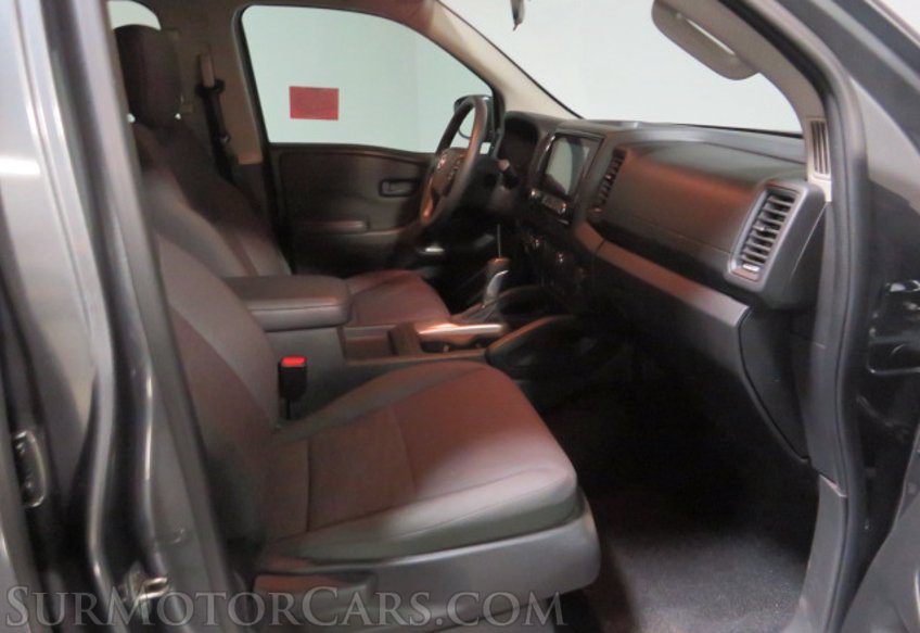 2022 Nissan Frontier - Image 25