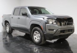 2022 Nissan Frontier - Image 3