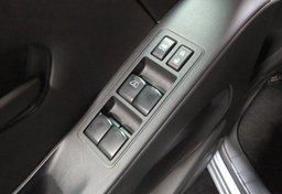 2022 Nissan Frontier - Image 44