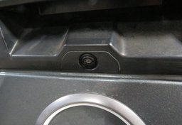 2022 Nissan Frontier - Image 13