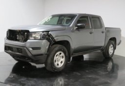 2022 Nissan Frontier - Image 4
