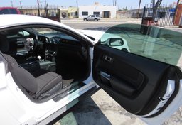 2017 Ford Mustang - Image 25