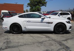2017 Ford Mustang - Image 12