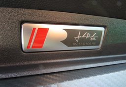 2017 Ford Mustang - Image 42