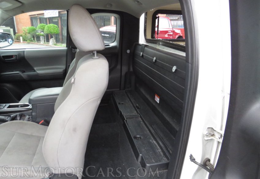 2018 Toyota Tacoma - Image 26
