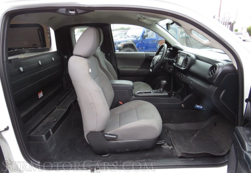 2018 Toyota Tacoma - Image 21