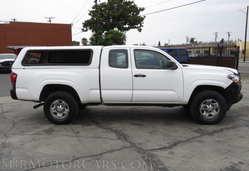 2018 Toyota Tacoma - Image 12