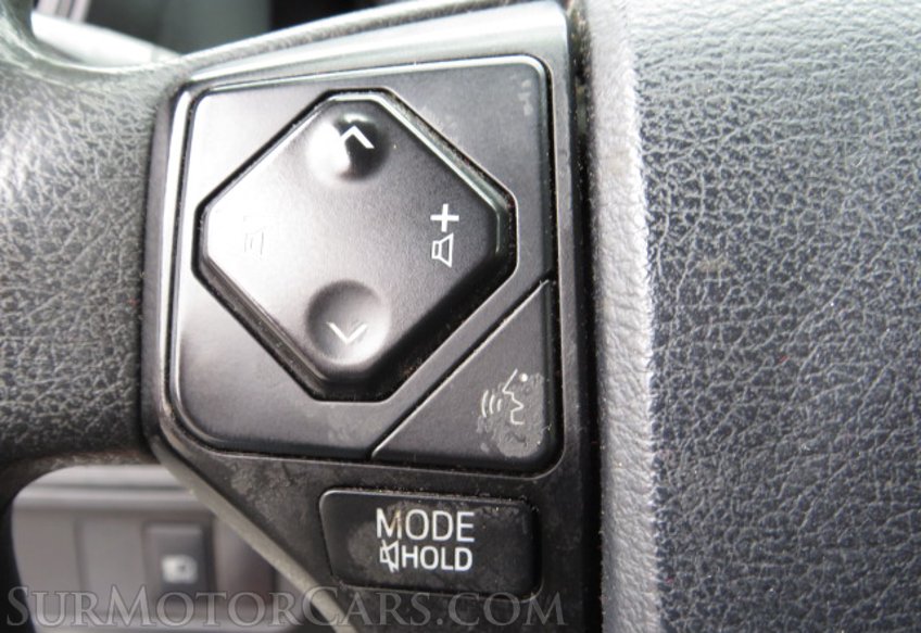 2018 Toyota Tacoma - Image 31