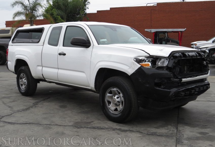 2018 Toyota Tacoma - Image 4