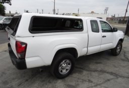 2018 Toyota Tacoma - Image 6